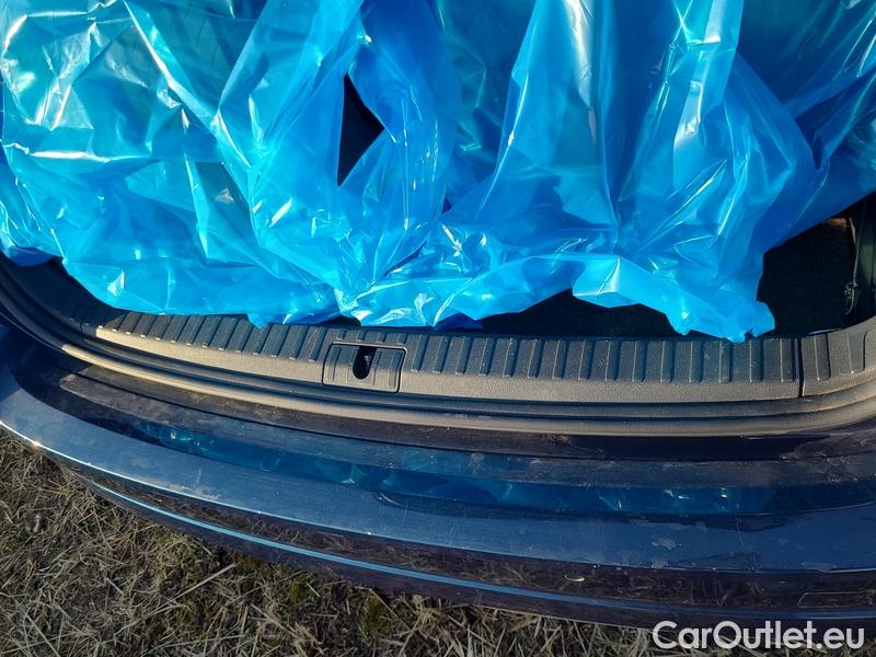  Skoda  Octavia  Combi (NX3)(2020) Oct.Combi 2.0TDI 110 Style AT #9