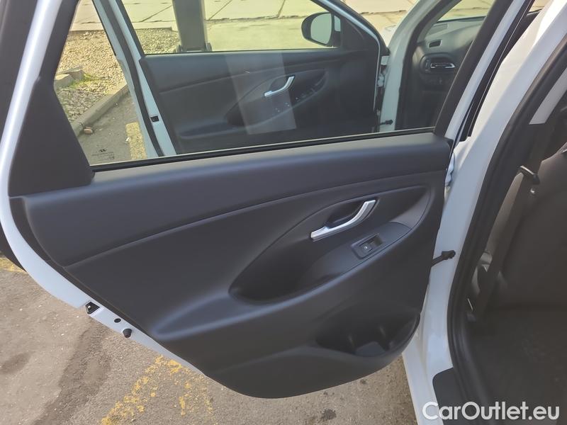  Hyundai  i30   cw (PD)(2017->)  kom.1.6CRDi 115 Smart #11