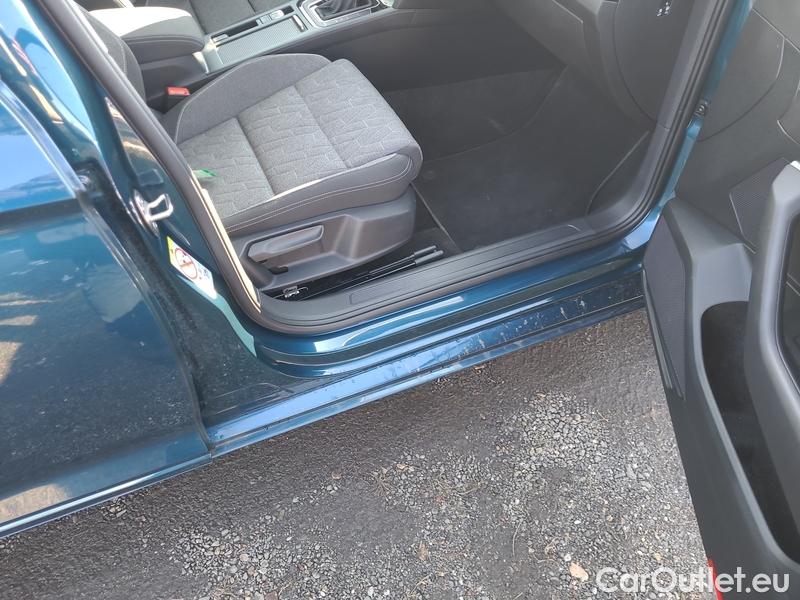  Volkswagen  Passat  Variant (CB5) (2019) Pas.Var.1.5TSI Business AT #6