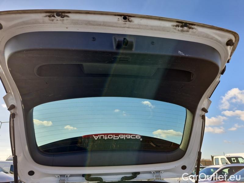  Hyundai  i30  (PD)(01.2017 ->)  kom.1.5T-GDI Smart 5d #10