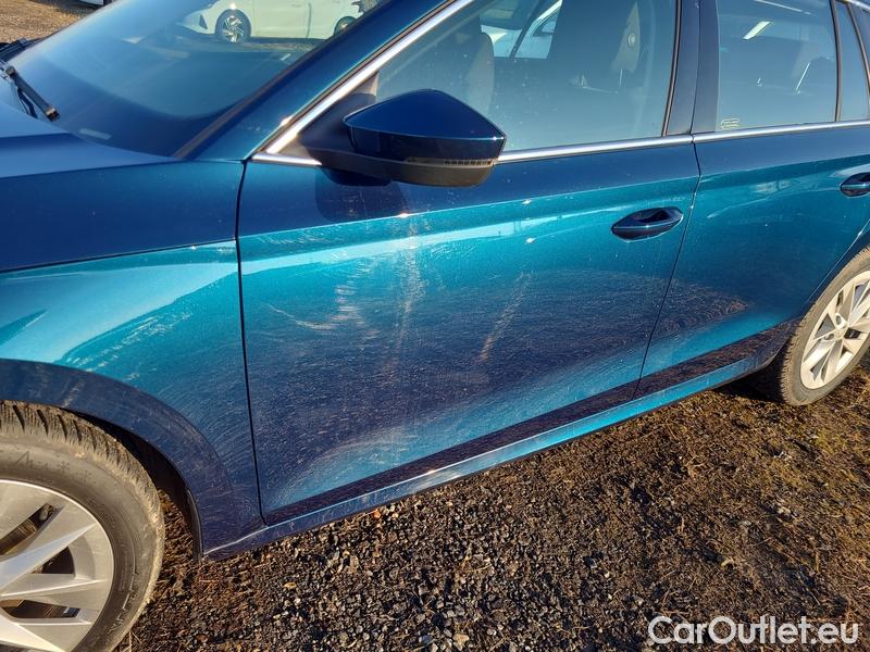  Skoda  Octavia  Combi (NX3)(2020) Oct.Combi 2.0TDI 110 Style AT #3