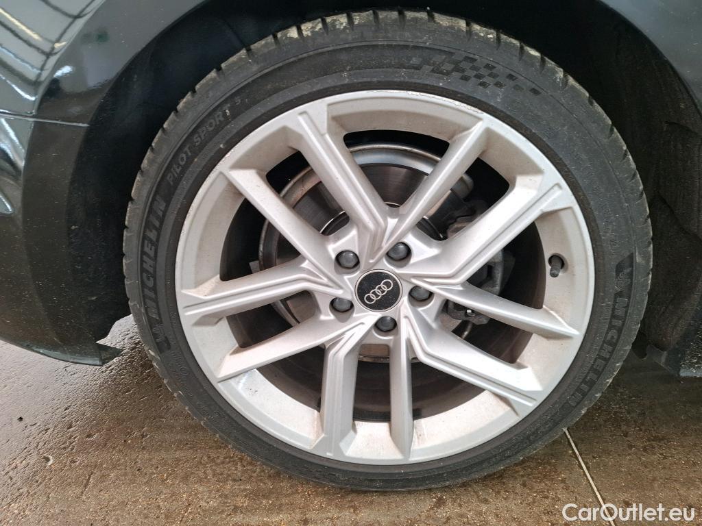  Audi  A5 Sportback AUDI  / 2019 / 5P / Berline 40 TDI 204 S TRONIC 7 S LINE SB #16