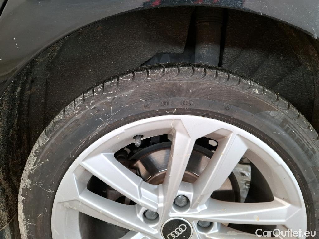  Audi  A3 AUDI  Sportback / 2020 / 5P / Berline 40 TFSI e 204 S Tronic Business Line #4