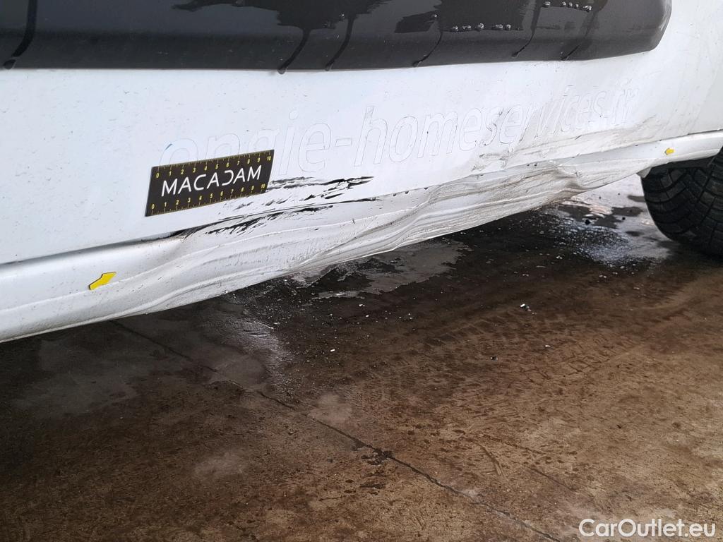  Citroen  Berlingo  Fourgon Club M 650 1.5 BlueHDi 75CV BVM5 E6dT #2