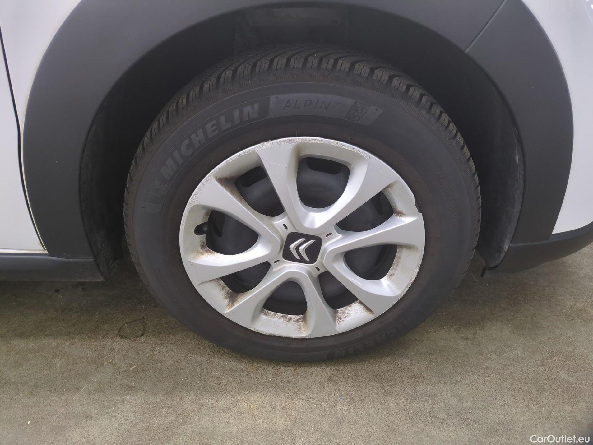  Citroen  C3  Feel Business 1.2 PureTech 80CV BVM5 E6d #4