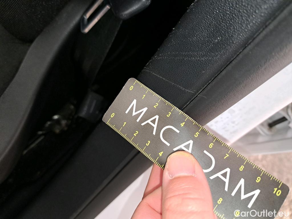  Citroen  C3 CITROEN  / 2020 / 5P / Berline PureTech 83 S&S BVM Feel Pack #4