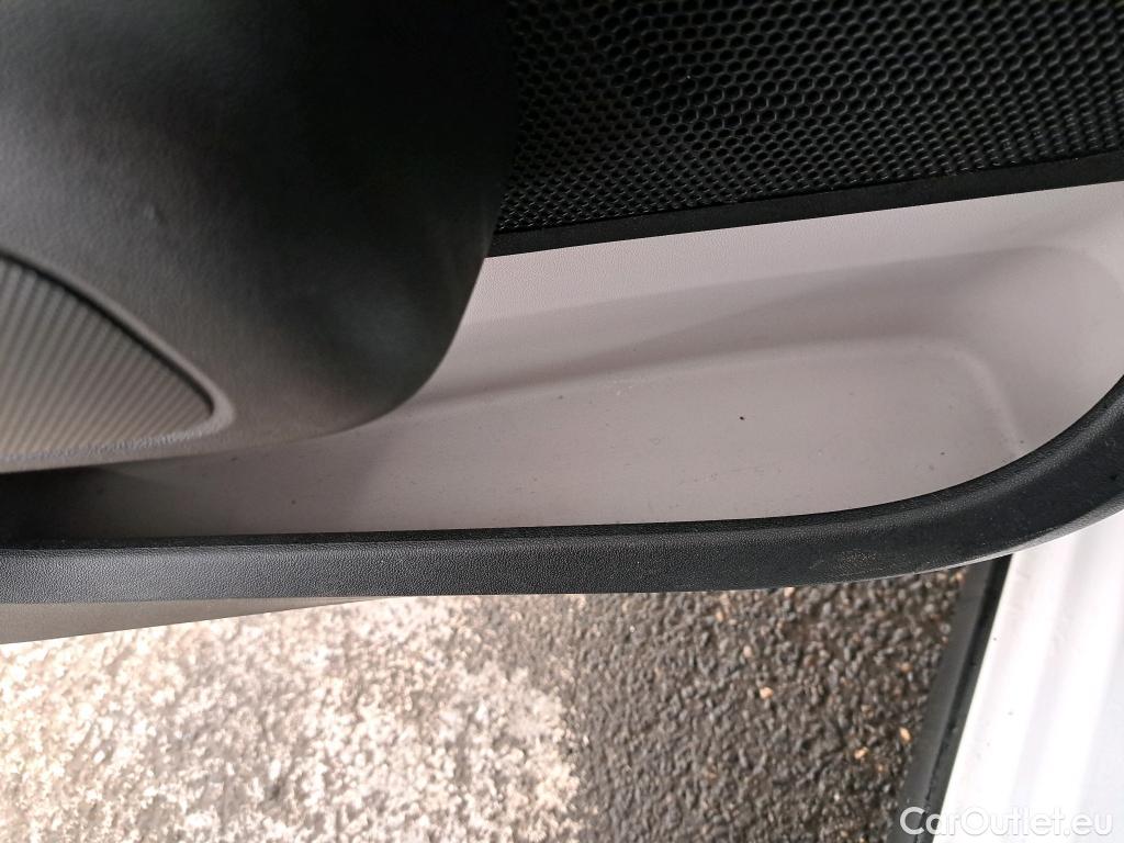  Citroen  C3 CITROEN  / 2020 / 5P / Berline PureTech 83 S&S BVM Feel Pack #9