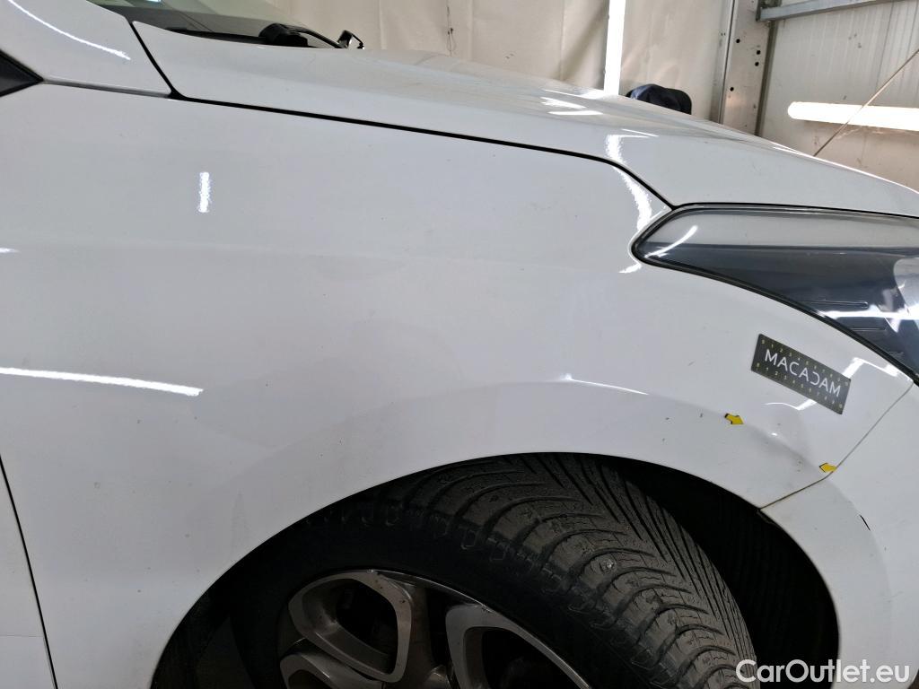  Hyundai  i20  Intuitive 1.2 85CV BVM5 E6 #14