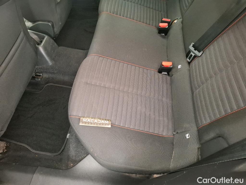  Peugeot  2008  Active Business 1.5 HDi 100CV BVM6 E6d #47