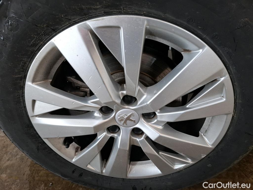  Peugeot  3008  Active Pack 1.5 HDi 130CV BVA8 E6d #70