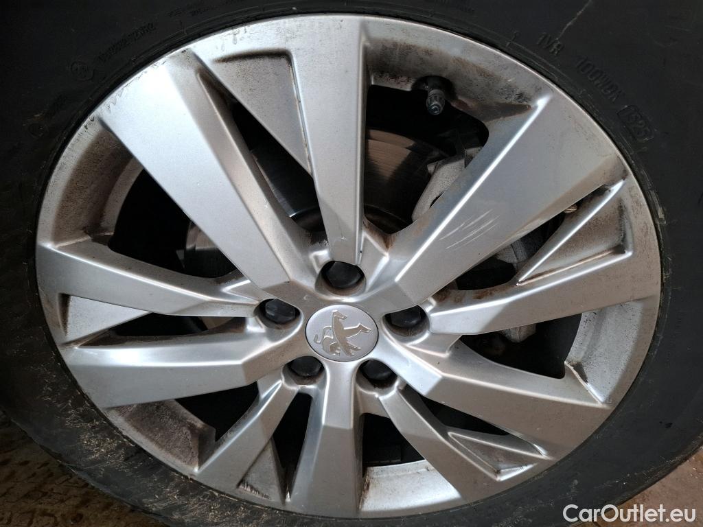  Peugeot  3008  Active Pack 1.5 HDi 130CV BVA8 E6d #53