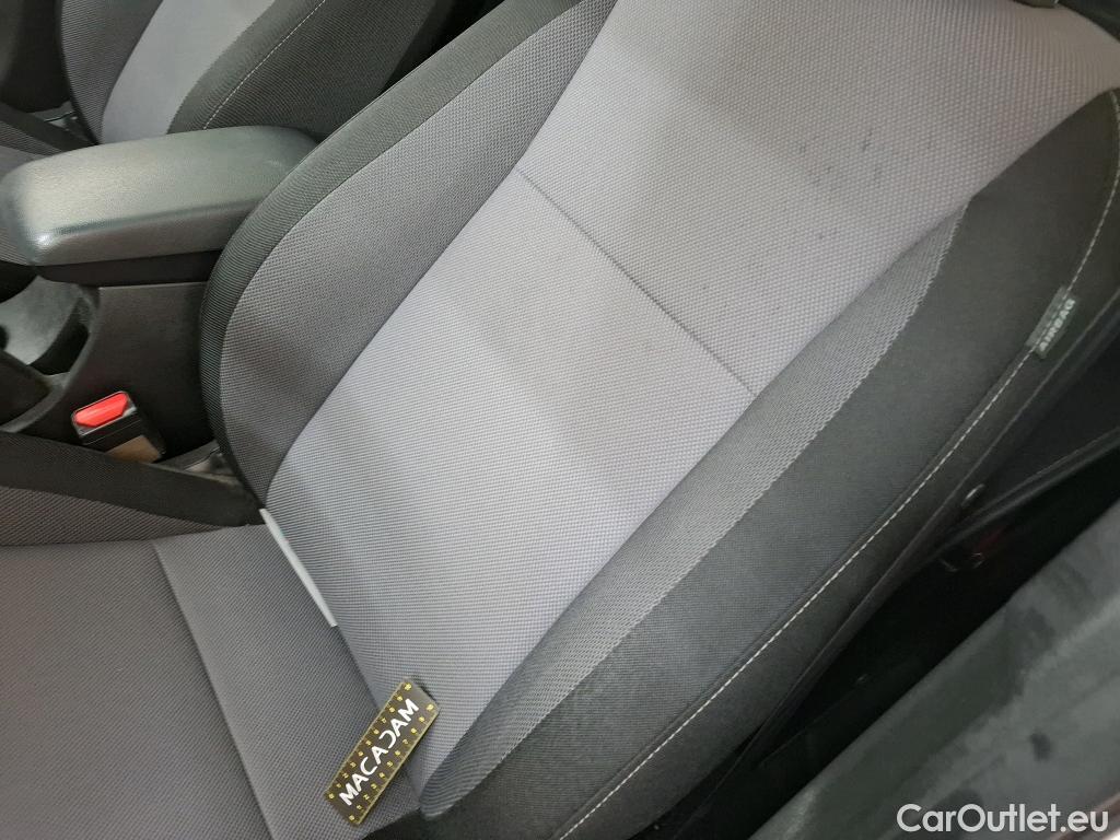  Hyundai  i20  Intuitive 1.2 85CV BVM5 E6 #36