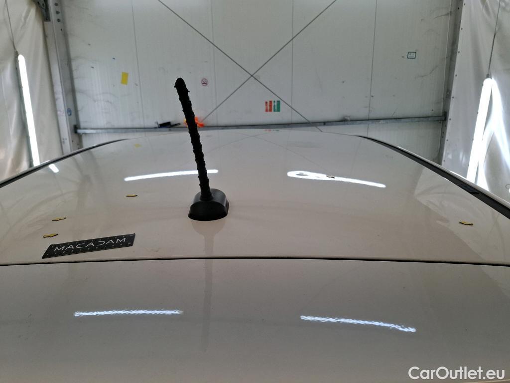  Hyundai  i20  Intuitive 1.2 85CV BVM5 E6 #8