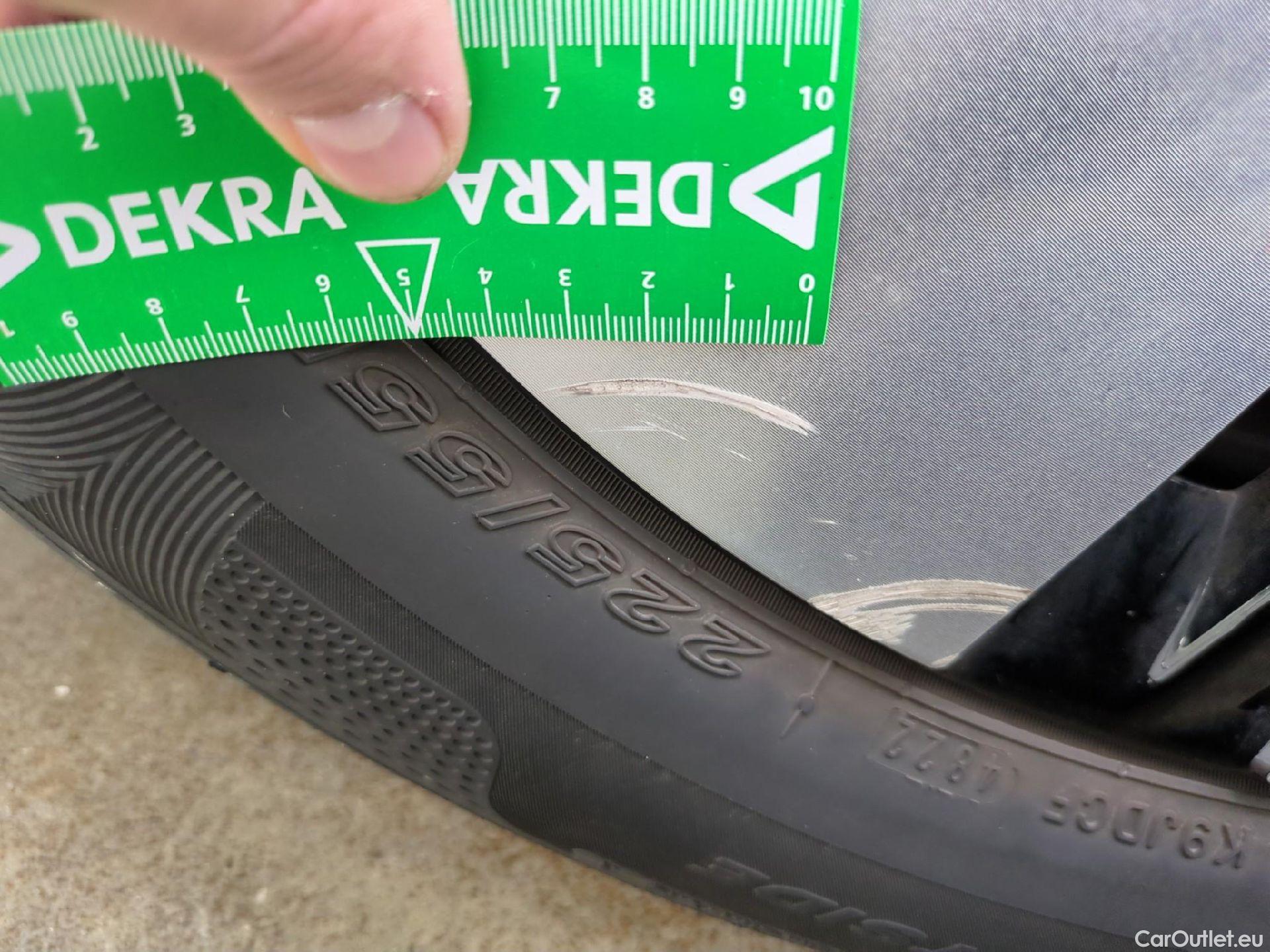  Hyundai   Ioniq Ioniq 6 Creative Electrique 77kWh BVA #8