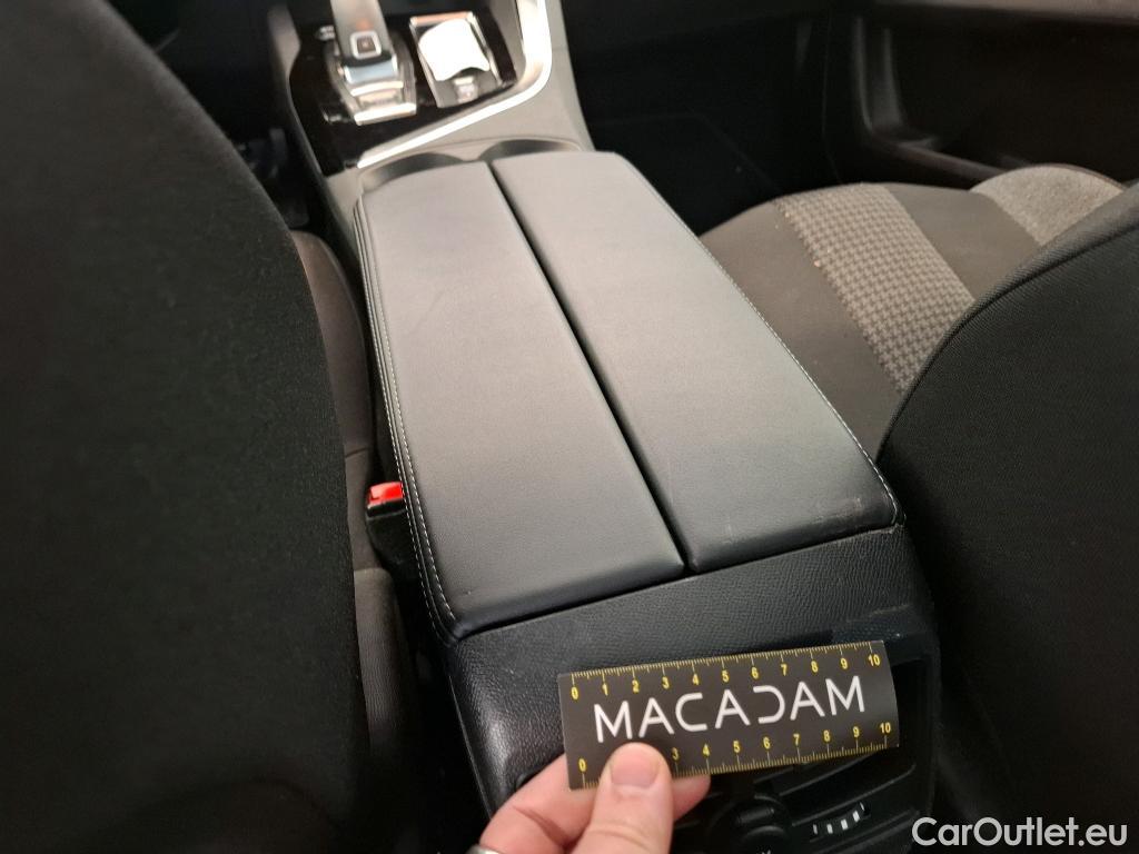  Peugeot  3008  Active Pack 1.5 HDi 130CV BVA8 E6d #23