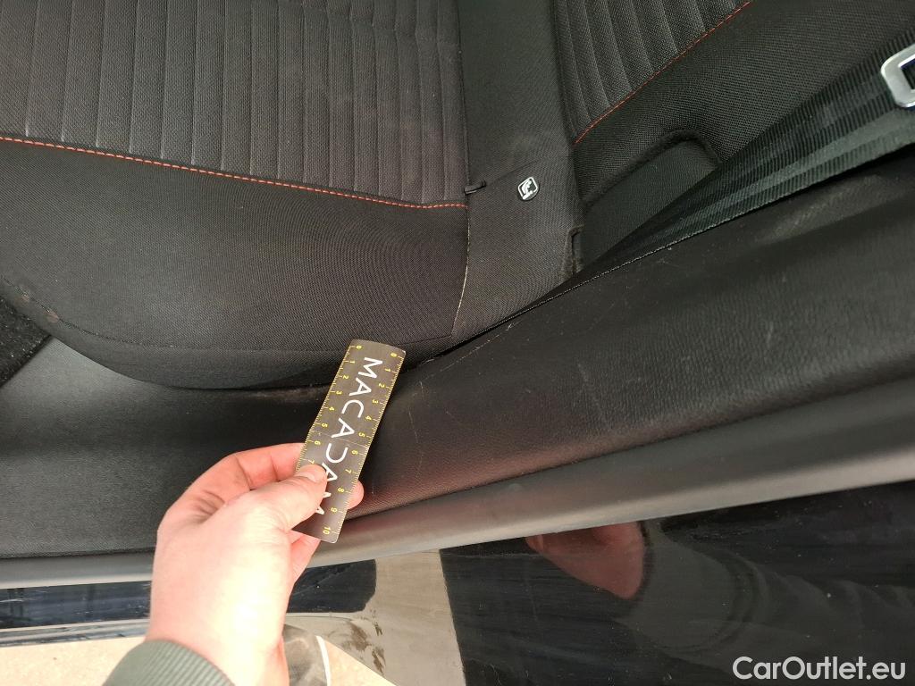  Peugeot  2008  Active Business 1.5 HDi 100CV BVM6 E6d #37