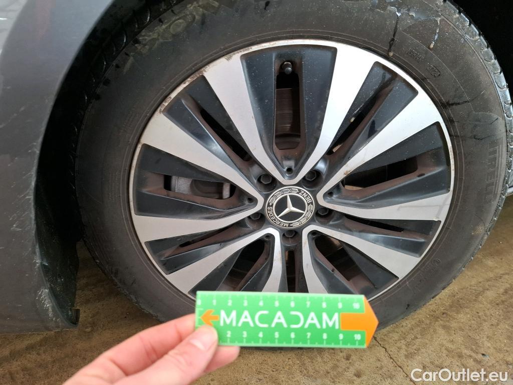  Mercedes  A-Klasse MERCEDES-BENZ Classe A Compact 2018 5P Berline A 250 e Business Line 8GDCT #1