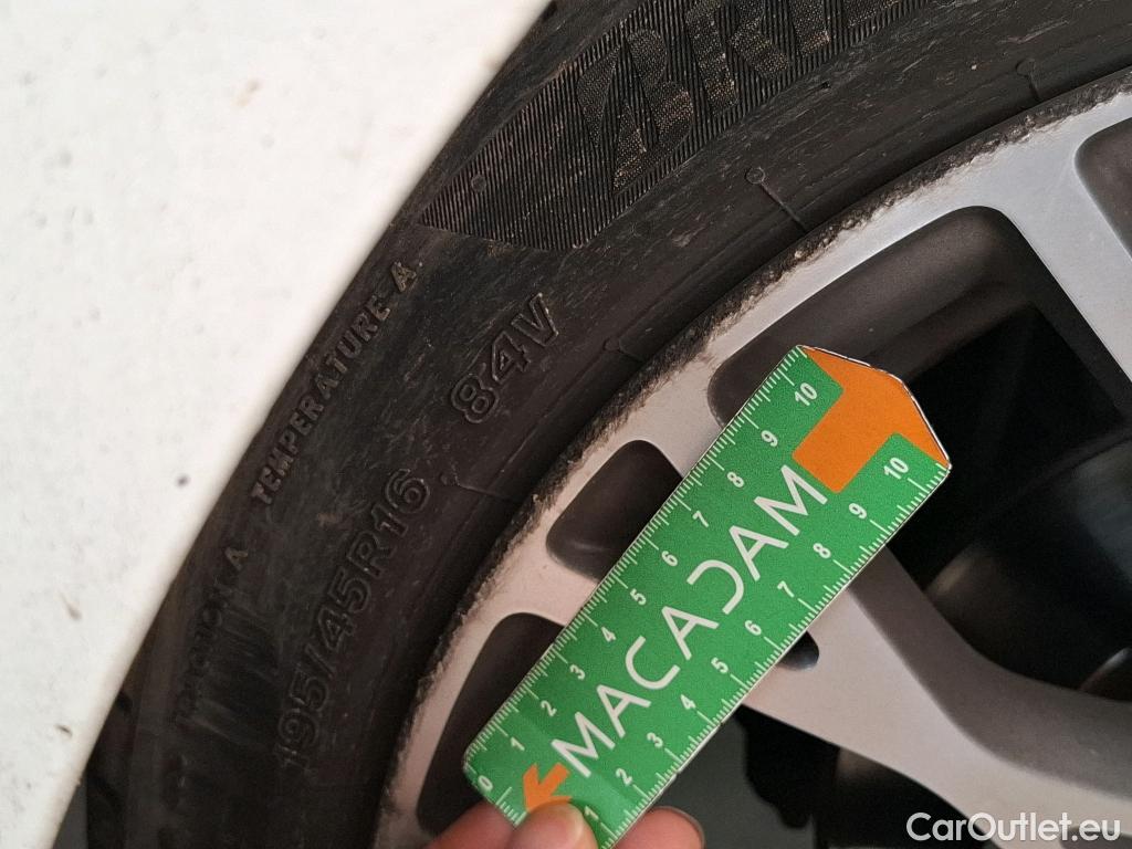  Fiat  500 FIAT   2015 3P Berline 1.2 8V 69ch Star #9