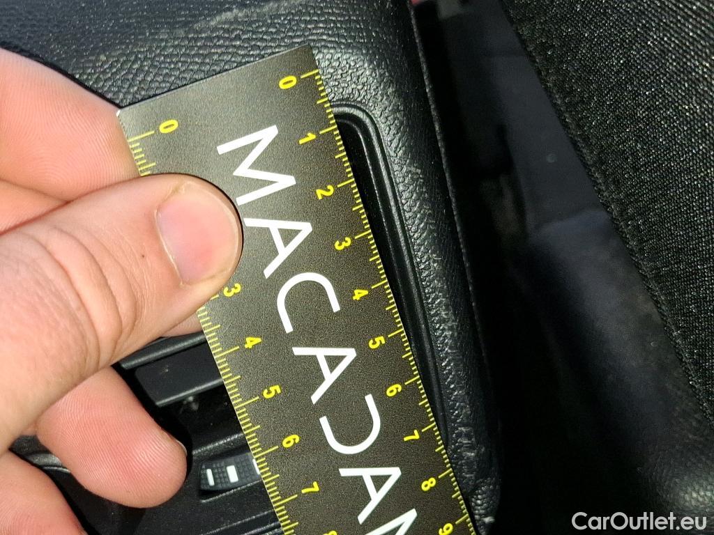  Peugeot  3008  Active Pack 1.5 HDi 130CV BVA8 E6d #46