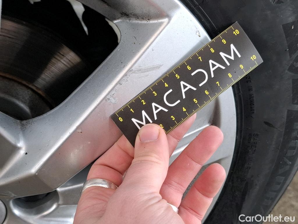  Peugeot  3008  Active Pack 1.5 HDi 130CV BVA8 E6d #32