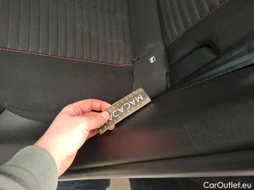  Peugeot  2008  Active Business 1.5 HDi 100CV BVM6 E6d #36