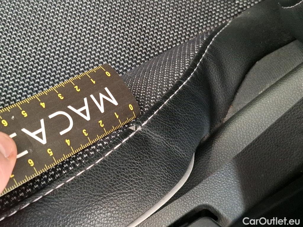  Renault  Captur  II Techno 1.6 E-TECH Hybrid 145CV BVA6 E6d #9