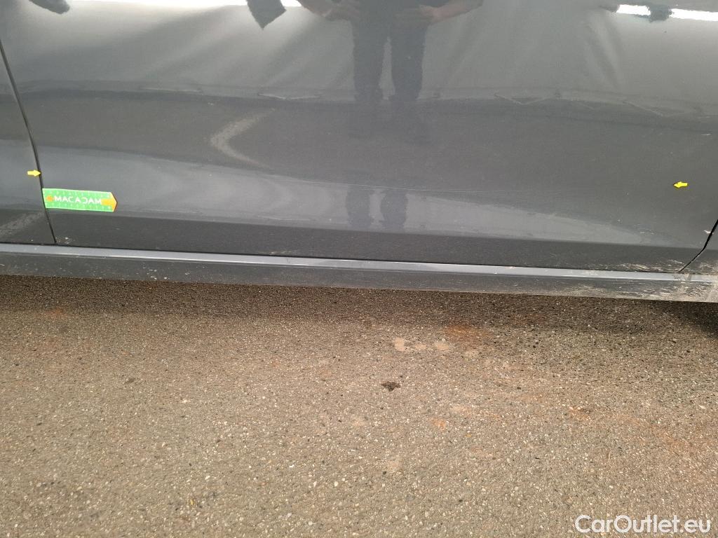  Volkswagen  Golf  VOLKSWAGEN SW / 2020 / 5P / Break 2.0 TDI SCR 115 DSG7 Life Business #26