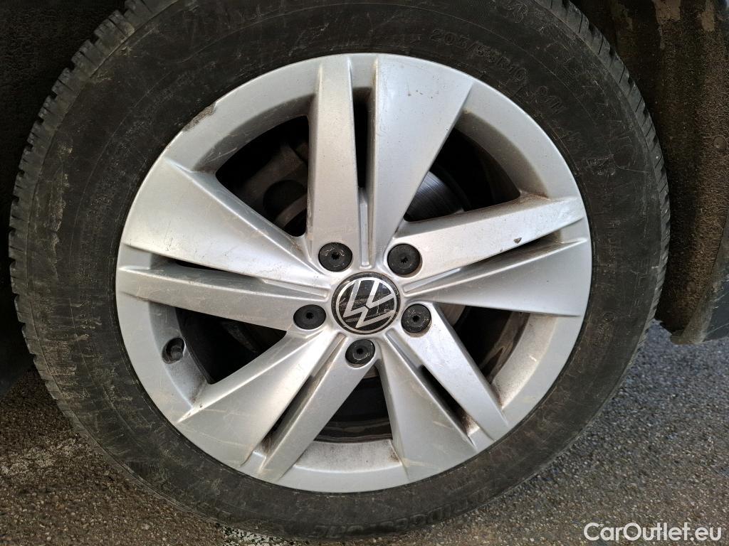  Volkswagen  Golf  VOLKSWAGEN SW / 2020 / 5P / Break 2.0 TDI SCR 115 DSG7 Life Business #3