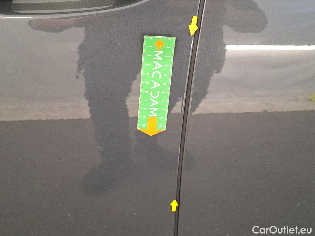  Volkswagen  Golf  VOLKSWAGEN SW / 2020 / 5P / Break 2.0 TDI SCR 115 DSG7 Life Business #23