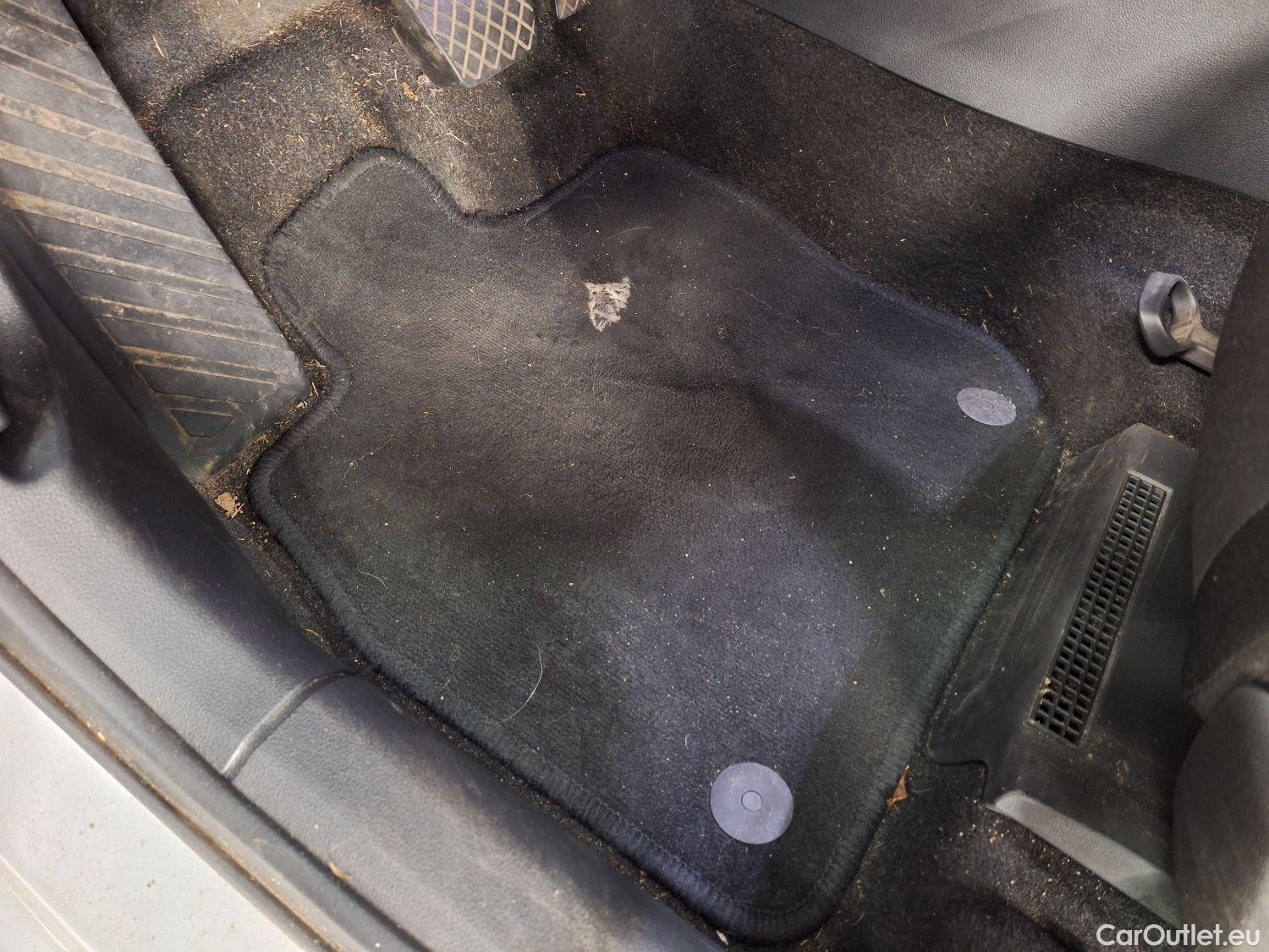  Skoda  Octavia Skoda,  Combi '20, Skoda  Combi 1.0 TSI eTec 81kW DSG7 Ambitio #53