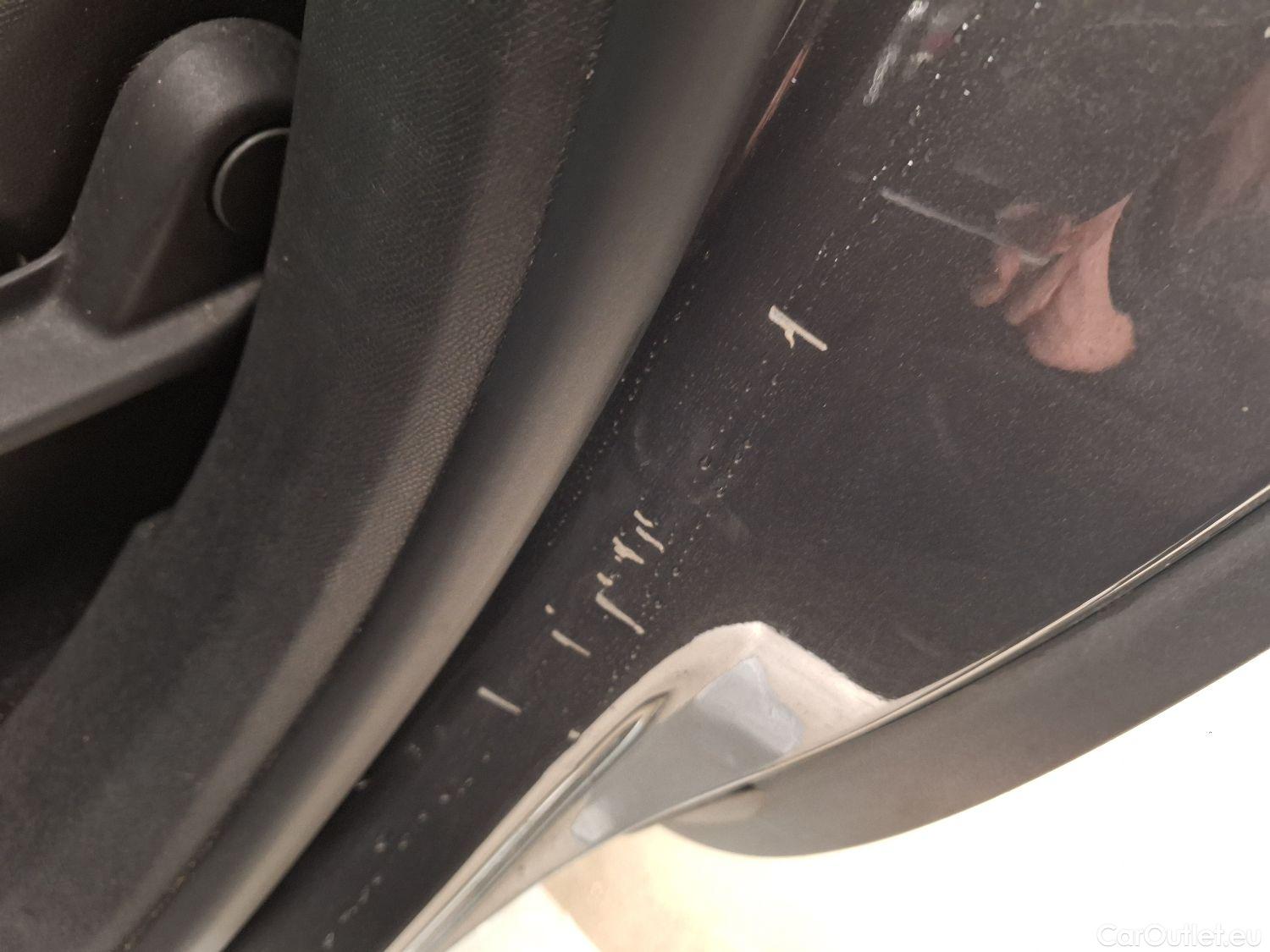  Peugeot  5008 Peugeot,  FL'20, Peugeot  1.5 BlueHDi 96kW S&S EAT8 GT 5d #38