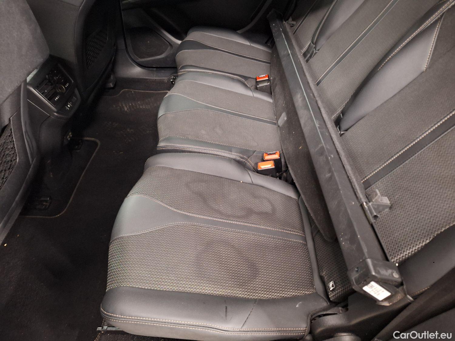  Peugeot  5008 Peugeot,  FL'20, Peugeot  1.5 BlueHDi 96kW S&S EAT8 GT 5d #33