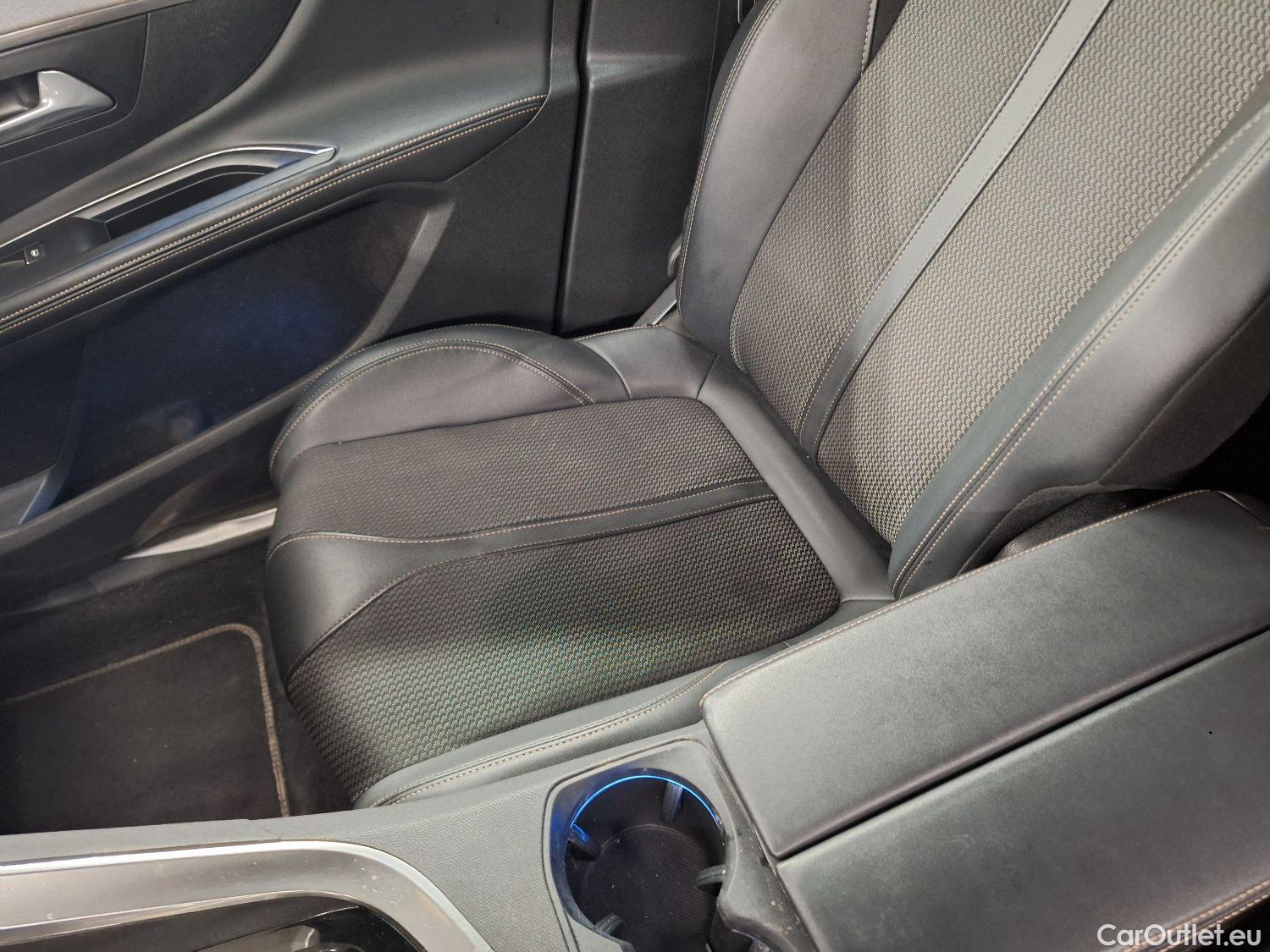  Peugeot  5008 Peugeot,  FL'20, Peugeot  1.5 BlueHDi 96kW S&S EAT8 GT 5d #34