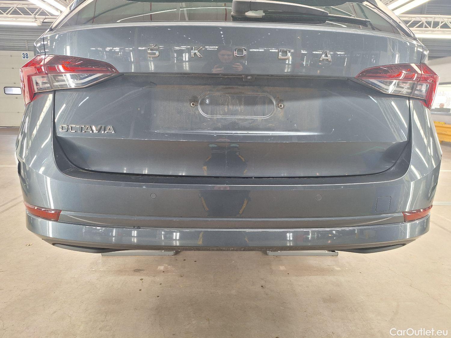  Skoda  Octavia Skoda,  Combi '20, Skoda  Combi 2.0 CRTDI 85kW Ambition 5d #21