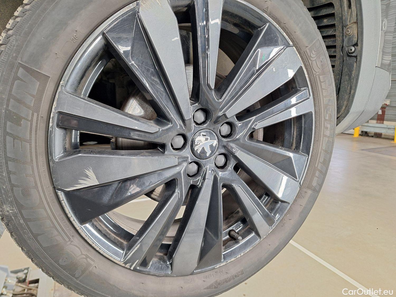  Peugeot  5008 Peugeot,  FL'20, Peugeot  1.5 BlueHDi 96kW S&S EAT8 GT 5d #1