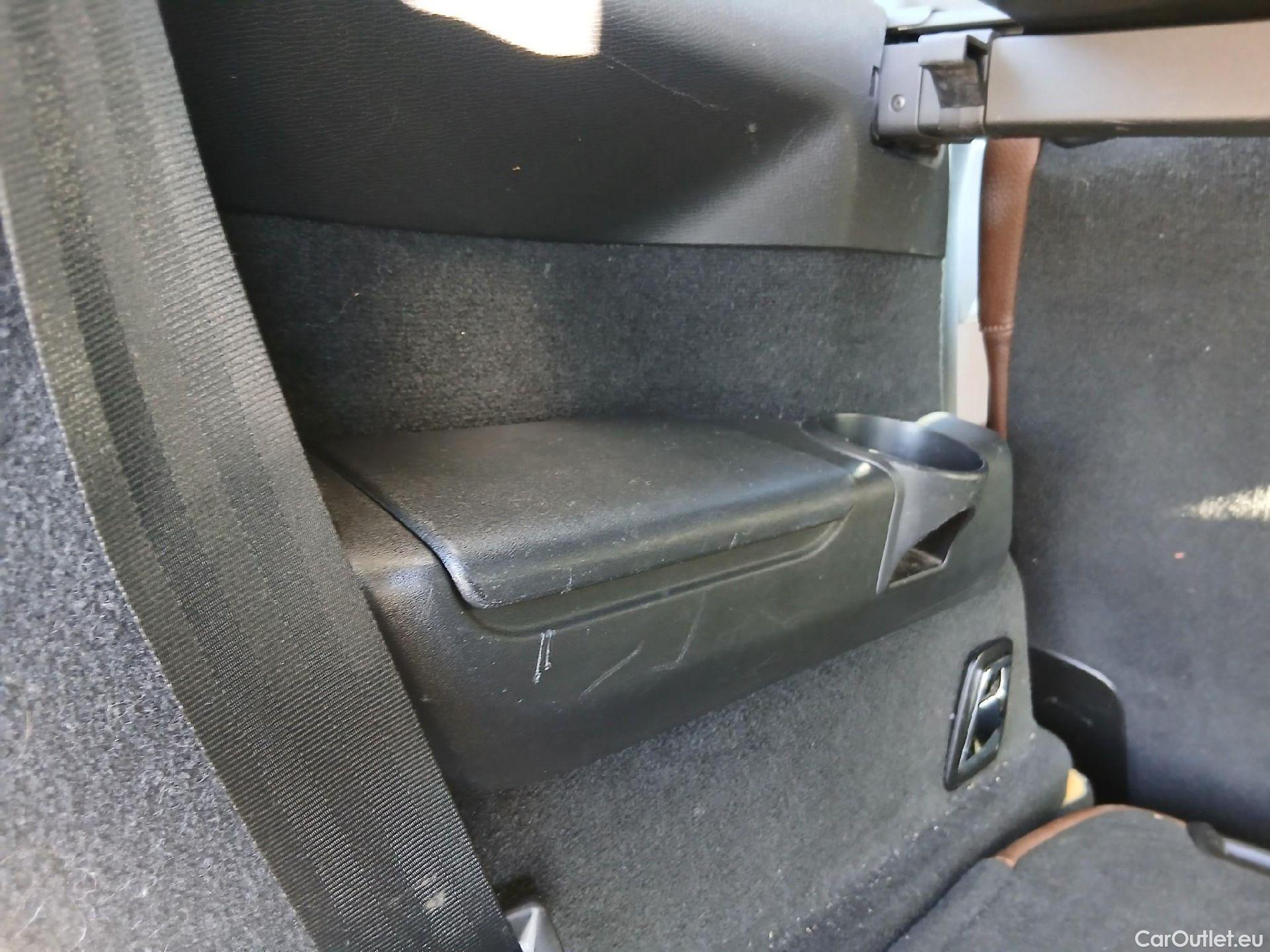  Volvo  XC90 VOLVO  / 2019 / 5P / todoterreno 2.0 B5 D5 AWD Business Plus Auto (CX) #32