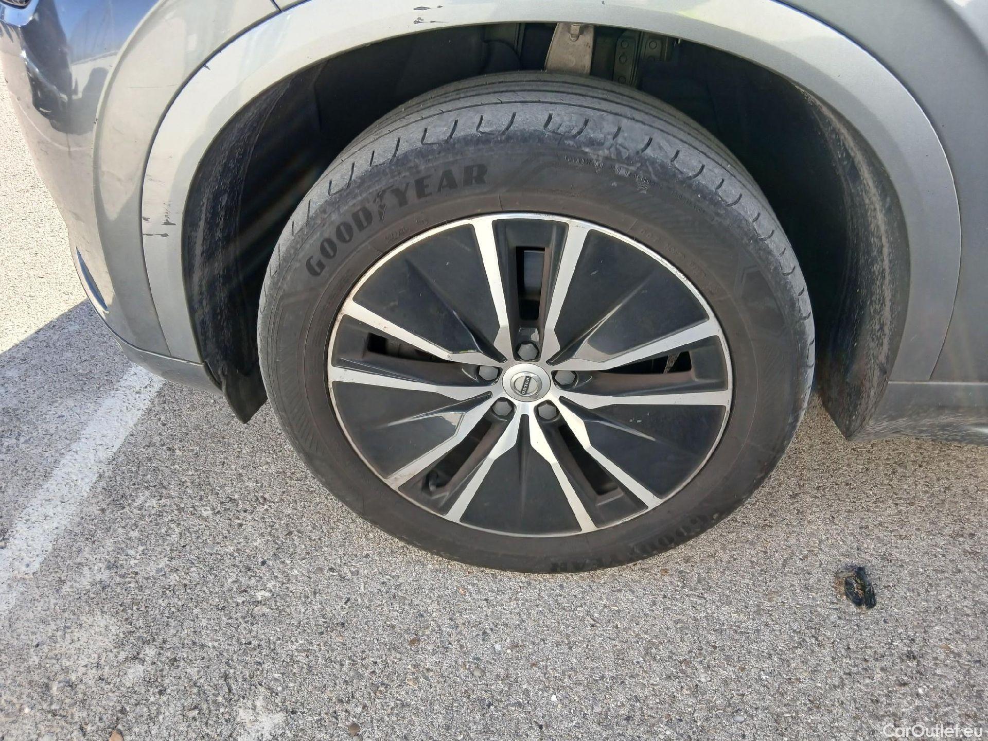  Volvo  XC90 VOLVO  / 2019 / 5P / todoterreno 2.0 B5 D5 AWD Business Plus Auto (CX) #13