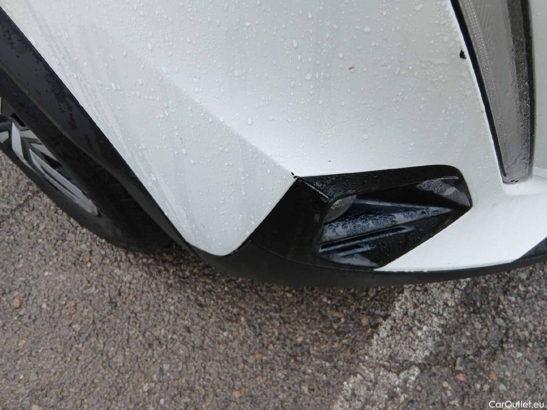  Peugeot  2008 PEUGEOT  / 2019 / 5P / todoterreno Active Puretech 100 S&S BVM6 #3