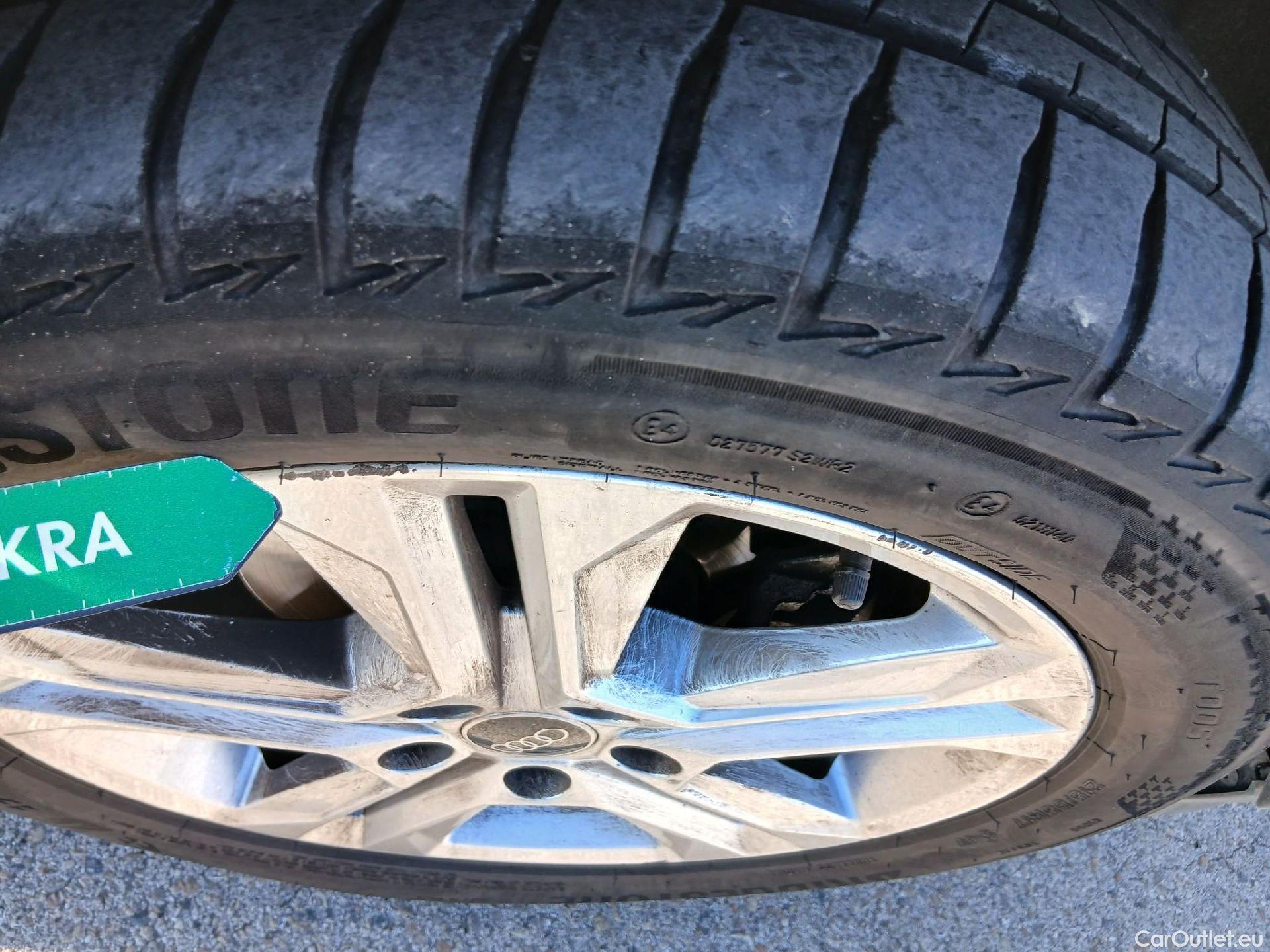  Audi  Q2 AUDI  / 2020 / 5P / todoterreno Advanced 35 TFSI 110kW (150CV) S tronic (AC) #3