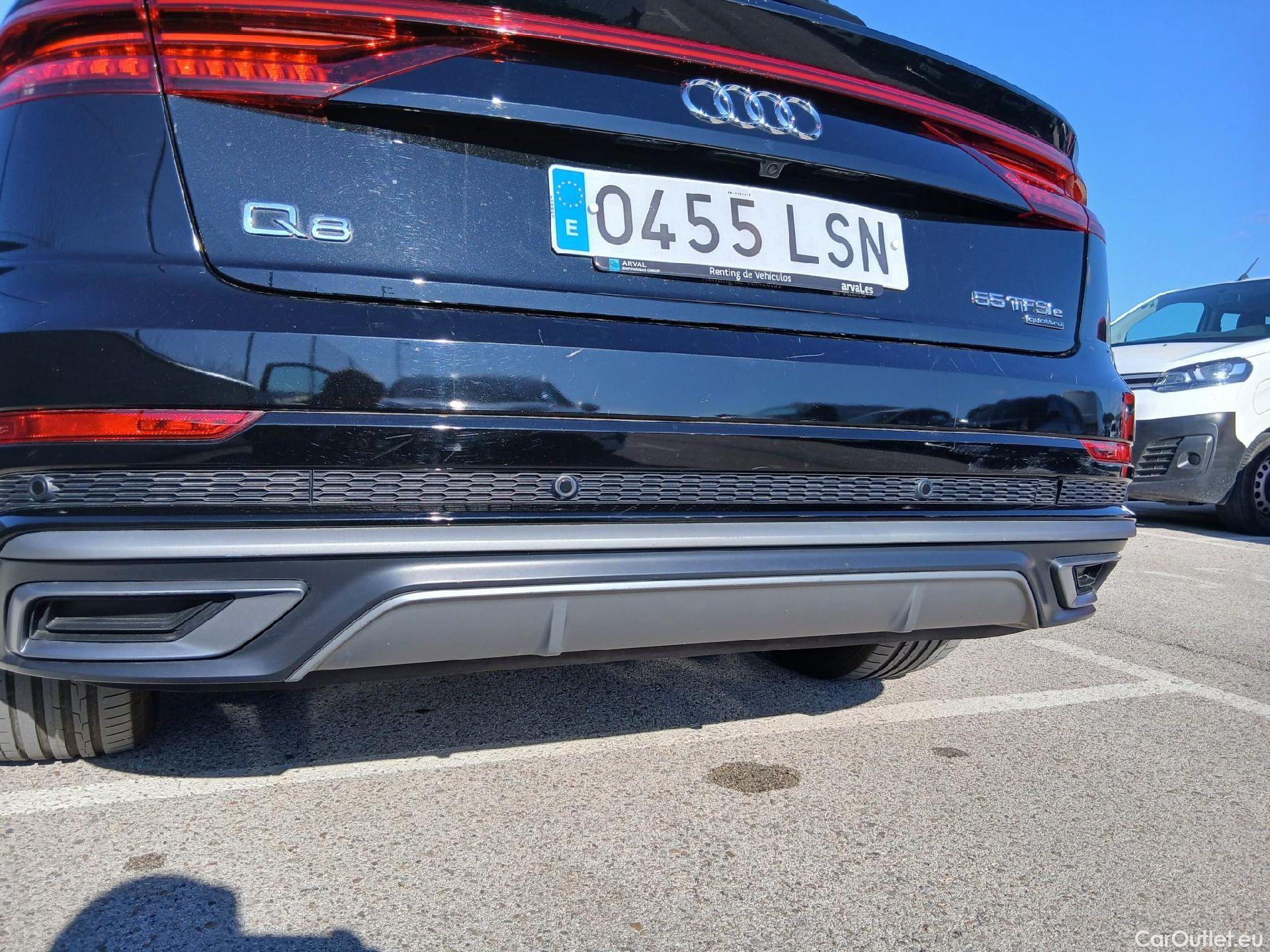  Audi  Q8 AUDI  / 2018 / 5P / todoterreno 55 TFSIe S Line 280kW quattro tiptronic #39