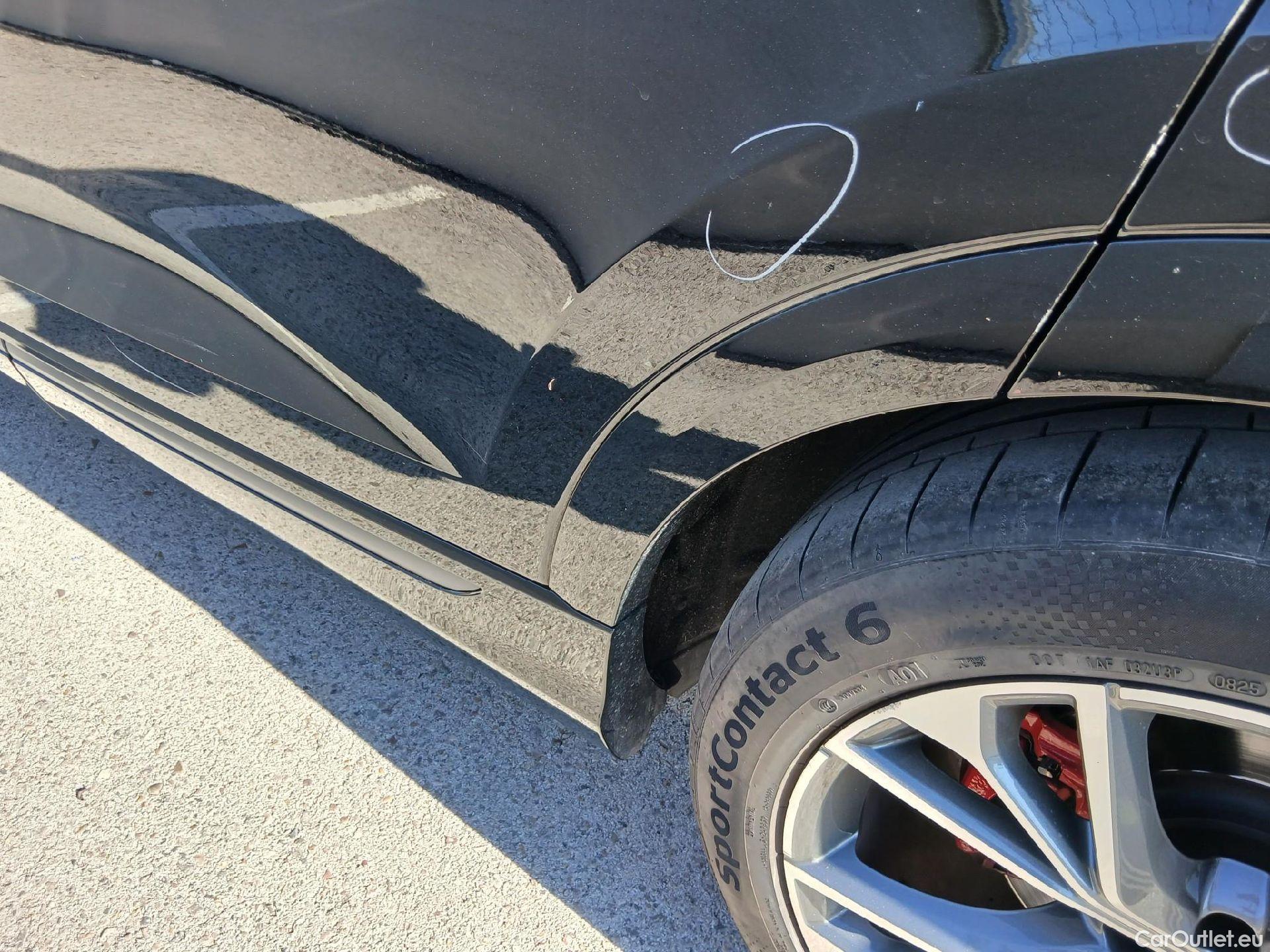  Audi  Q8 AUDI  / 2018 / 5P / todoterreno 55 TFSIe S Line 280kW quattro tiptronic #30