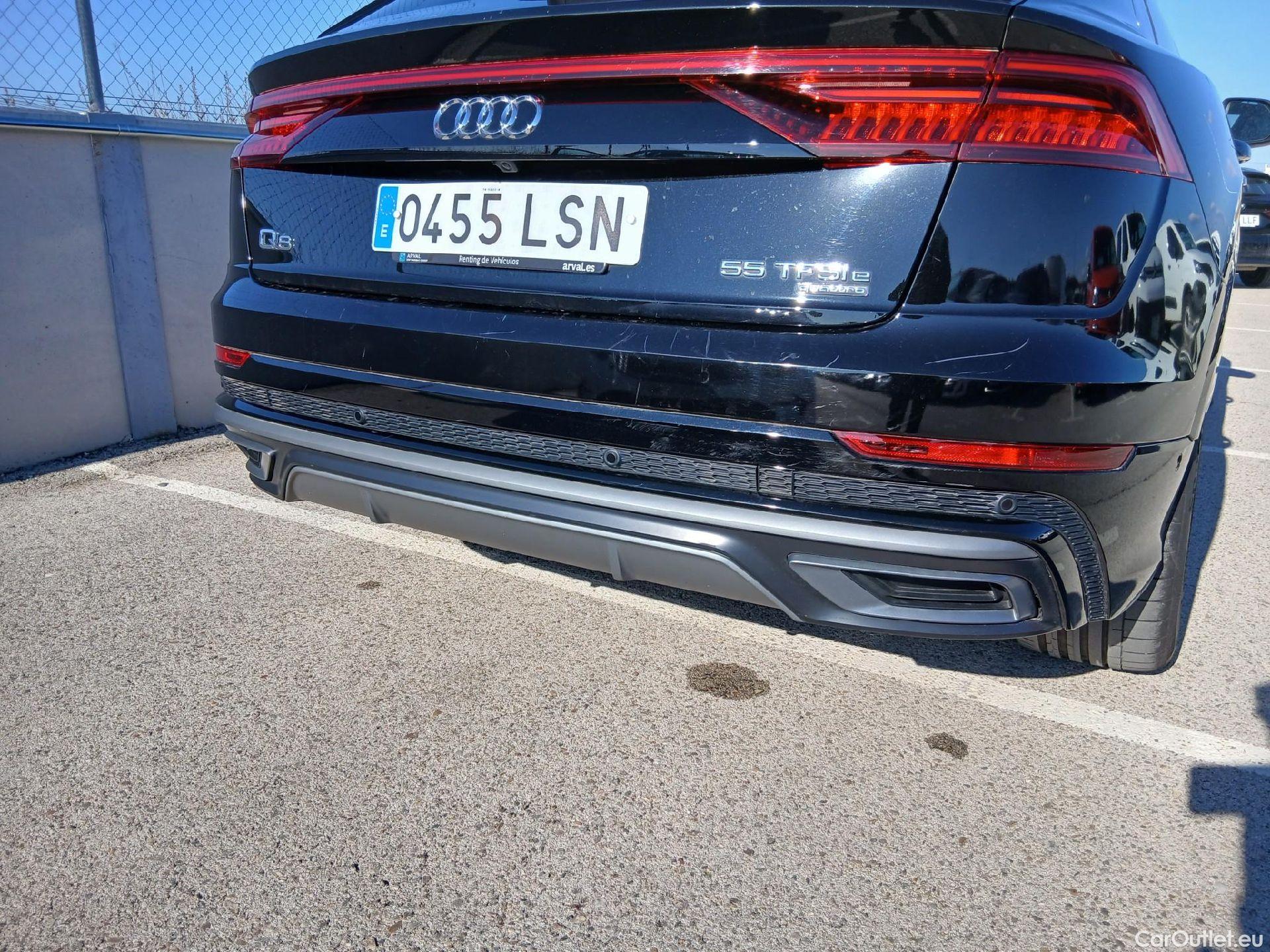  Audi  Q8 AUDI  / 2018 / 5P / todoterreno 55 TFSIe S Line 280kW quattro tiptronic #44