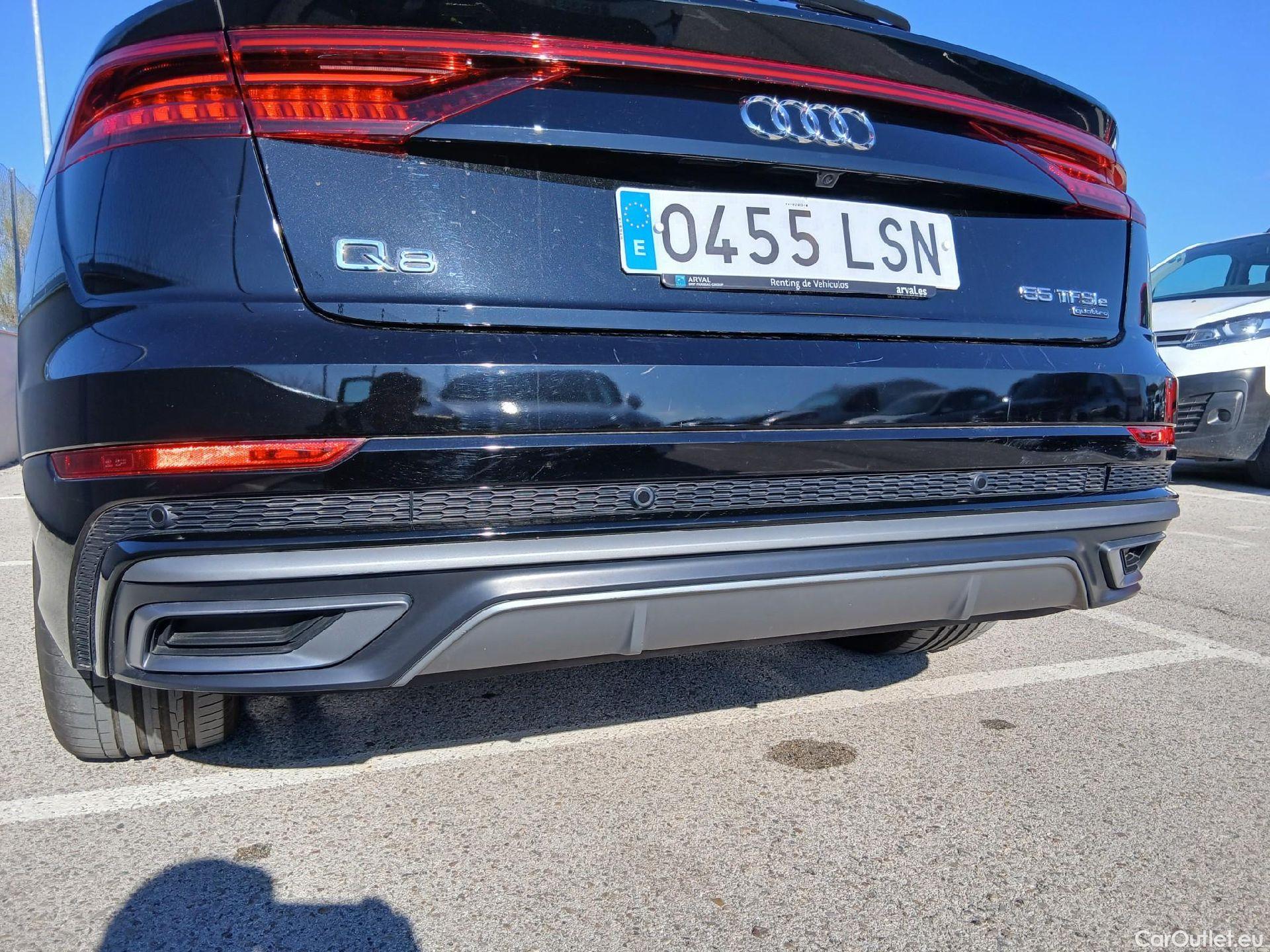  Audi  Q8 AUDI  / 2018 / 5P / todoterreno 55 TFSIe S Line 280kW quattro tiptronic #38