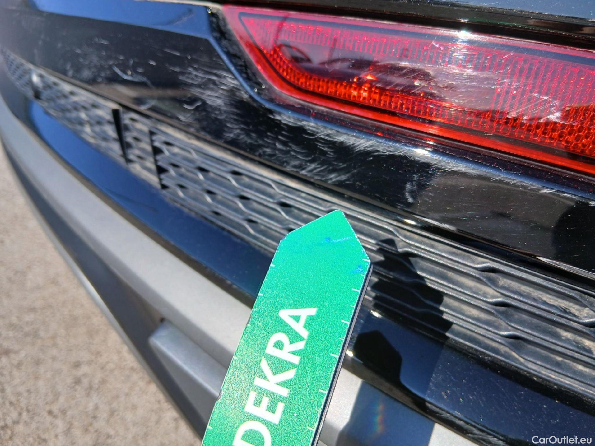  Audi  Q8 AUDI  / 2018 / 5P / todoterreno 55 TFSIe S Line 280kW quattro tiptronic #43