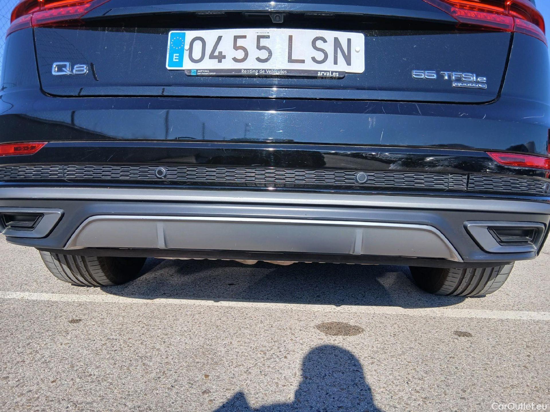  Audi  Q8 AUDI  / 2018 / 5P / todoterreno 55 TFSIe S Line 280kW quattro tiptronic #36