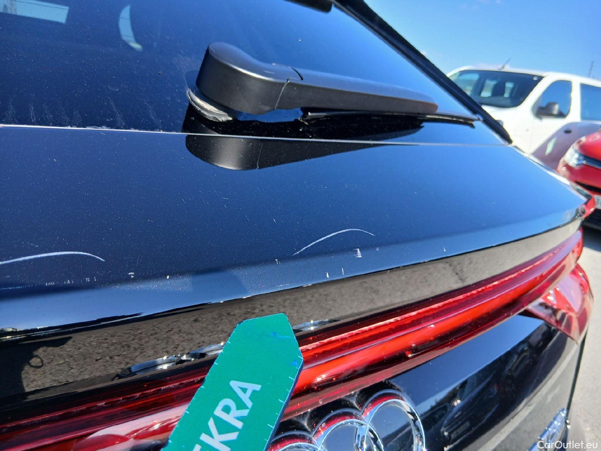  Audi  Q8 AUDI  / 2018 / 5P / todoterreno 55 TFSIe S Line 280kW quattro tiptronic #41