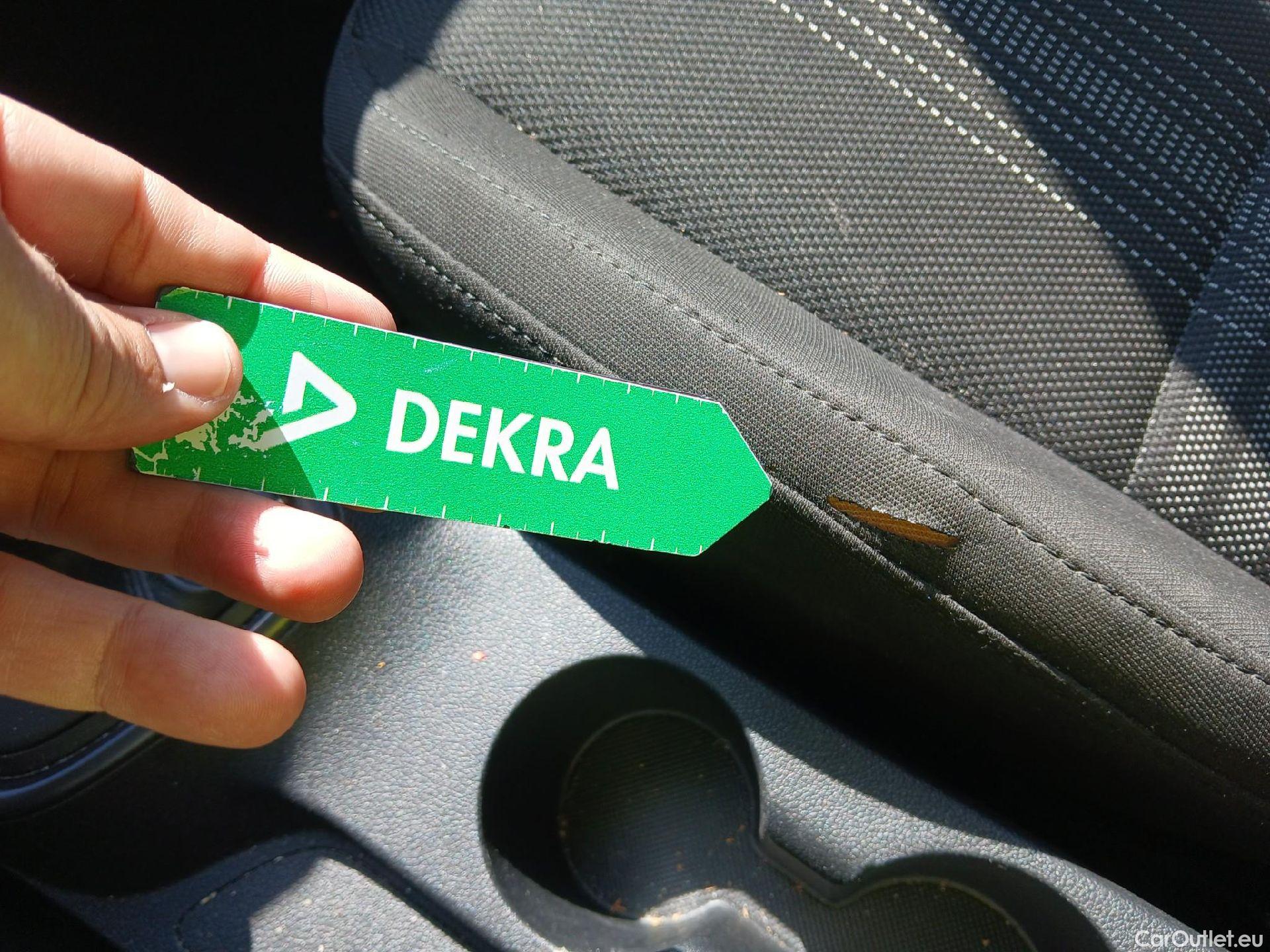  Hyundai  i20 HYUNDAI  / 2020 / 5P / berlina con portón 1.0 TGDI 74kW (100CV) 48V Essence #2