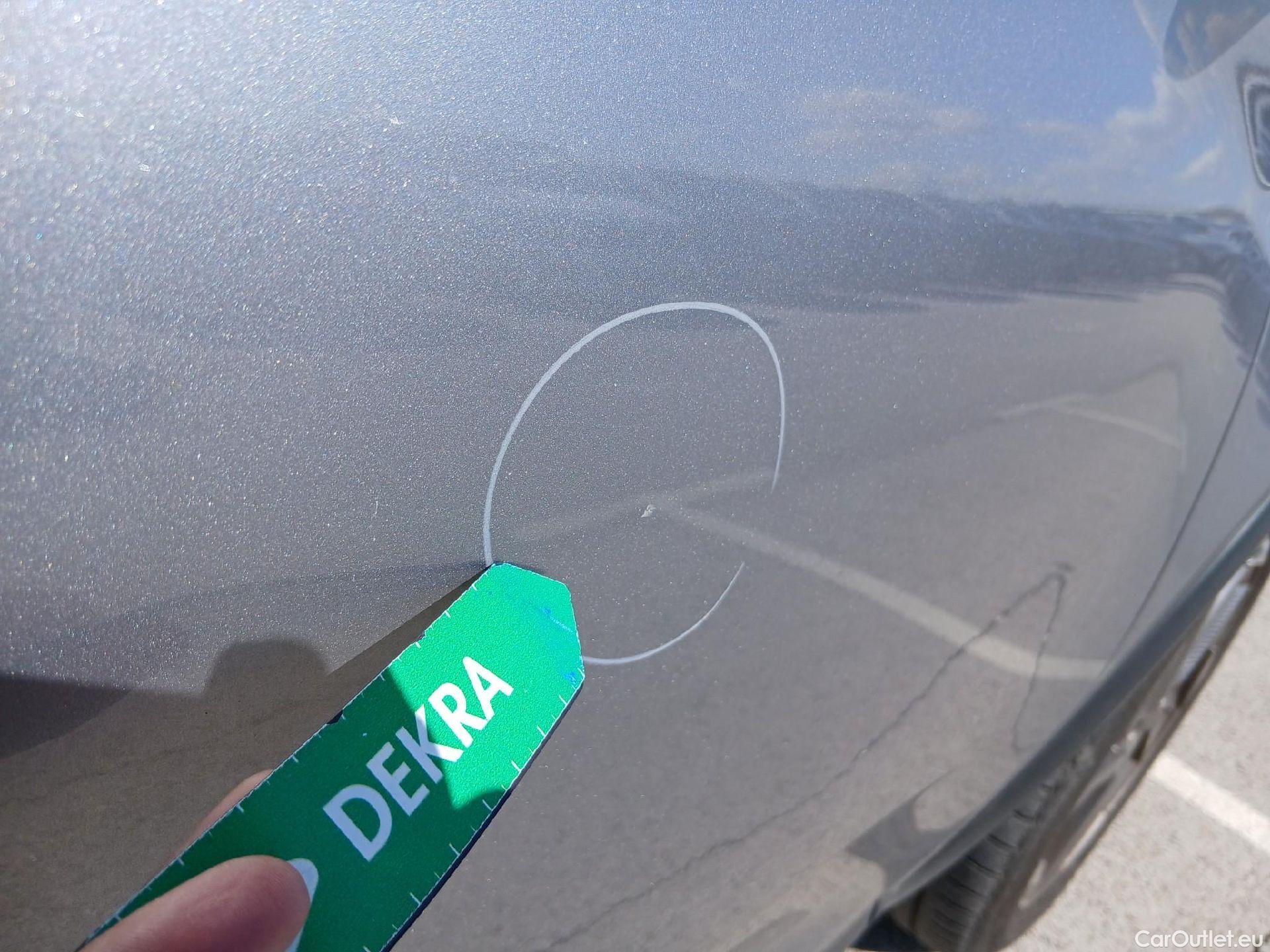  DS  DS7 DS DS 7 Crossback / 2017 / 5P / todoterreno BlueHDi DE 96kW (130CV) Auto.BE CHIC (AC) #41