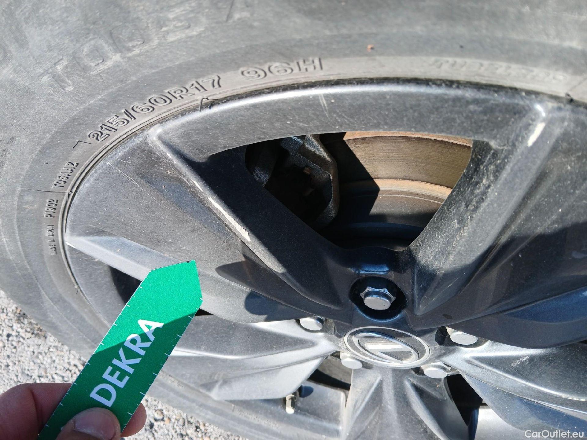  Lexus  UX LEXUS  / 2018 / 5P / todoterreno 2.0 250h Business #32