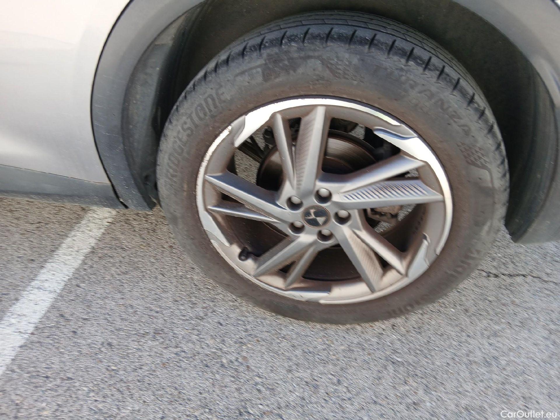  DS  DS7 DS DS 7 Crossback / 2017 / 5P / todoterreno BlueHDi DE 96kW (130CV) Auto.BE CHIC (AC) #34